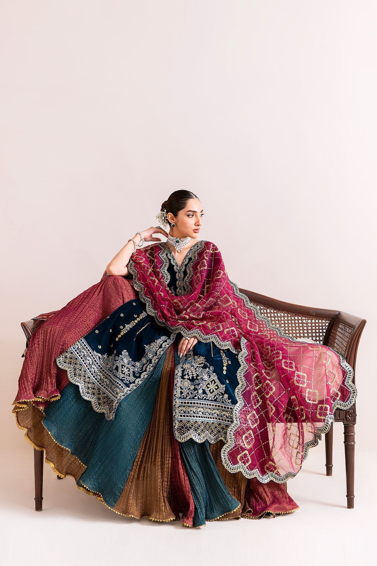 Alizeh | Makhmal Luxury Velvet Edit | Mehroob by Alizeh - Designer Dress - Type : Ladies Clothes - Available at Libayah - 100% Original