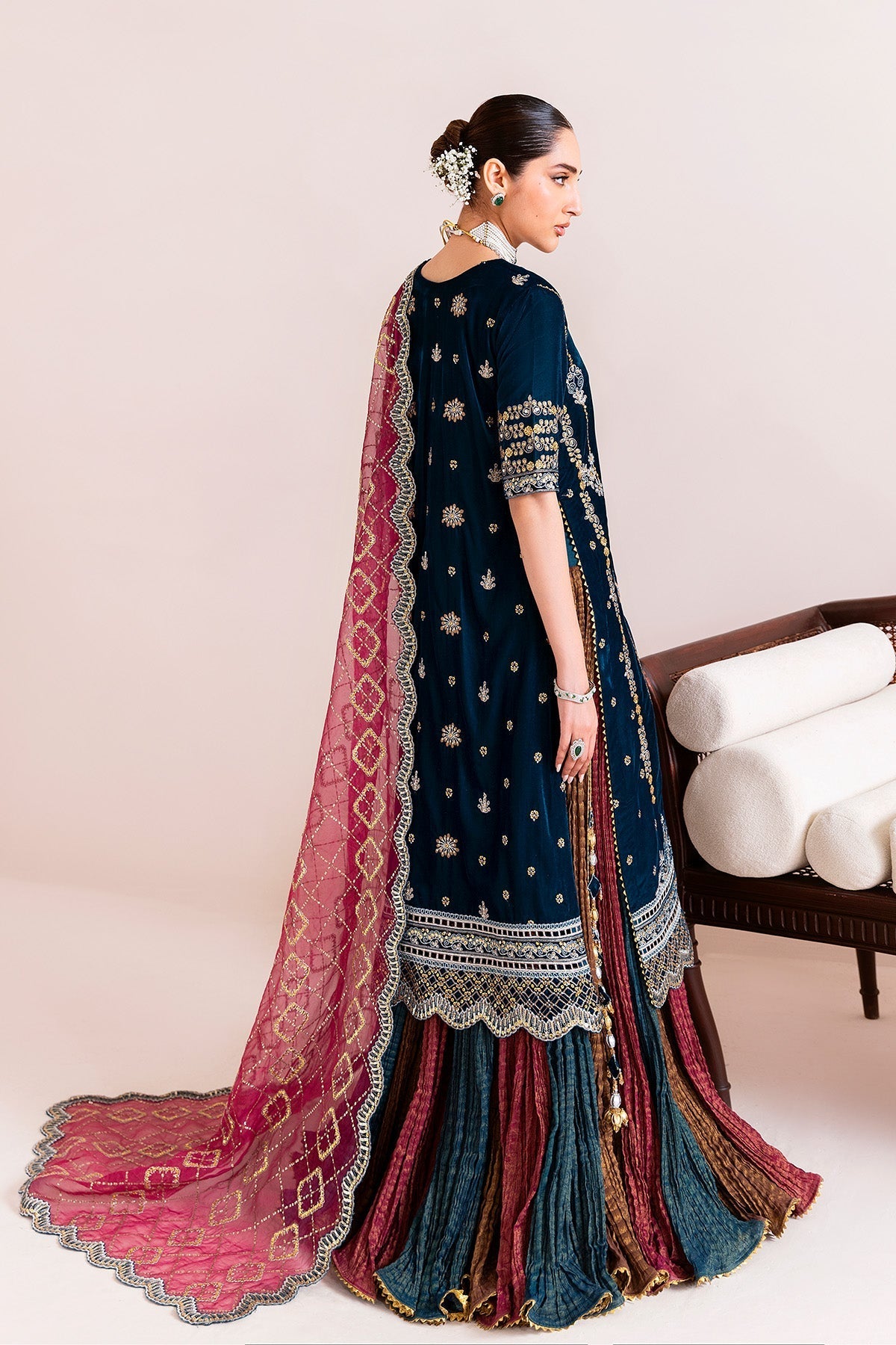 Alizeh | Makhmal Luxury Velvet Edit | Mehroob by Alizeh - Designer Dress - Type : Ladies Clothes - Available at Libayah - 100% Original