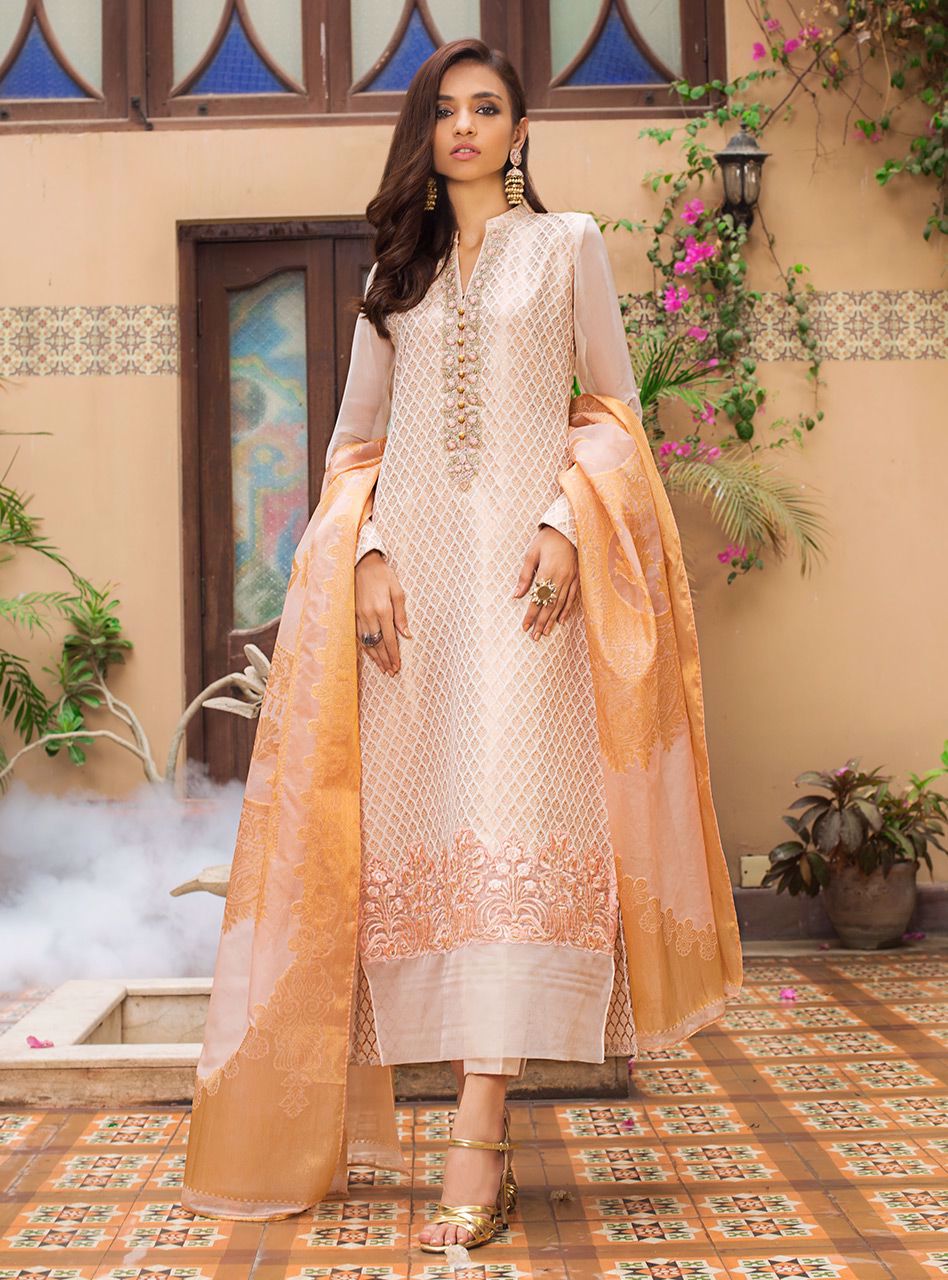 Zainab Chottani | Luxury Pret | PEARLY PEACH by Zainab Chottani - Designer Dress - Type: Ladies Clothes - Available at Libayah - 100% Original