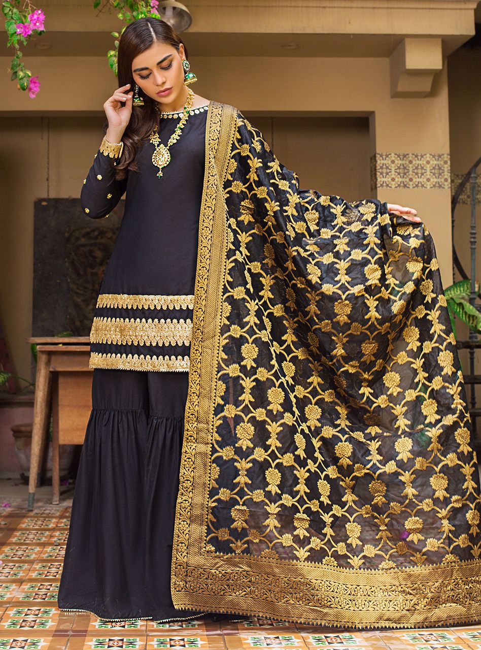 Zainab Chottani | Luxury Pret | BLACK GOLD SYMPHONY by Zainab Chottani - Designer Dress - Type: Ladies Clothes - Available at Libayah - 100% Original