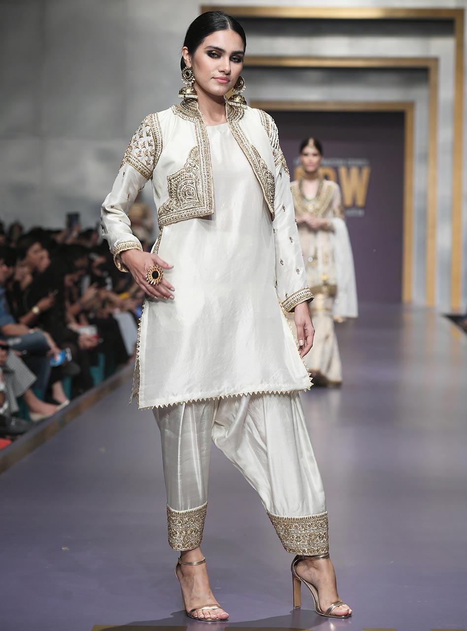 Zainab Chottani | Semi Formals | MEHRAB by Zainab Chottani - Designer Dress - Type: Formal - Available at Libayah - 100% Original
