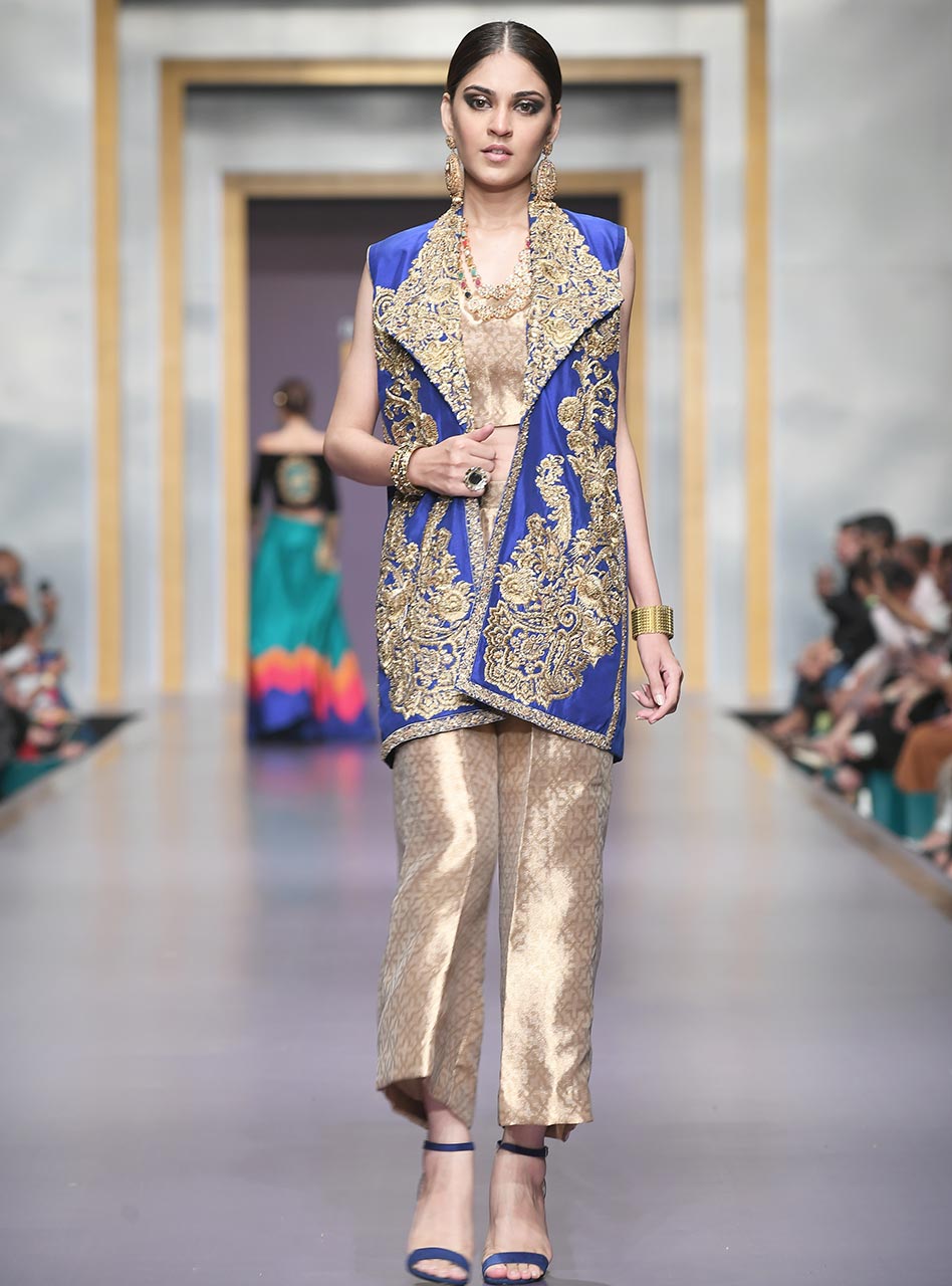 Zainab Chottani | Semi Formals | TEHZEEB by Zainab Chottani - Designer Dress - Type: Ladies Clothes - Available at Libayah - 100% Original