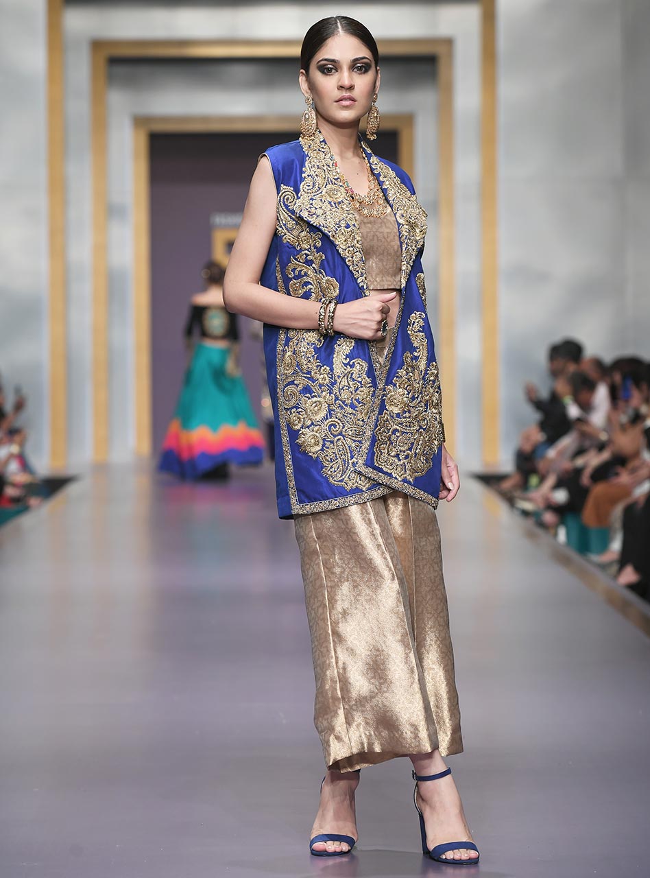 Zainab Chottani | Semi Formals | TEHZEEB by Zainab Chottani - Designer Dress - Type: Ladies Clothes - Available at Libayah - 100% Original