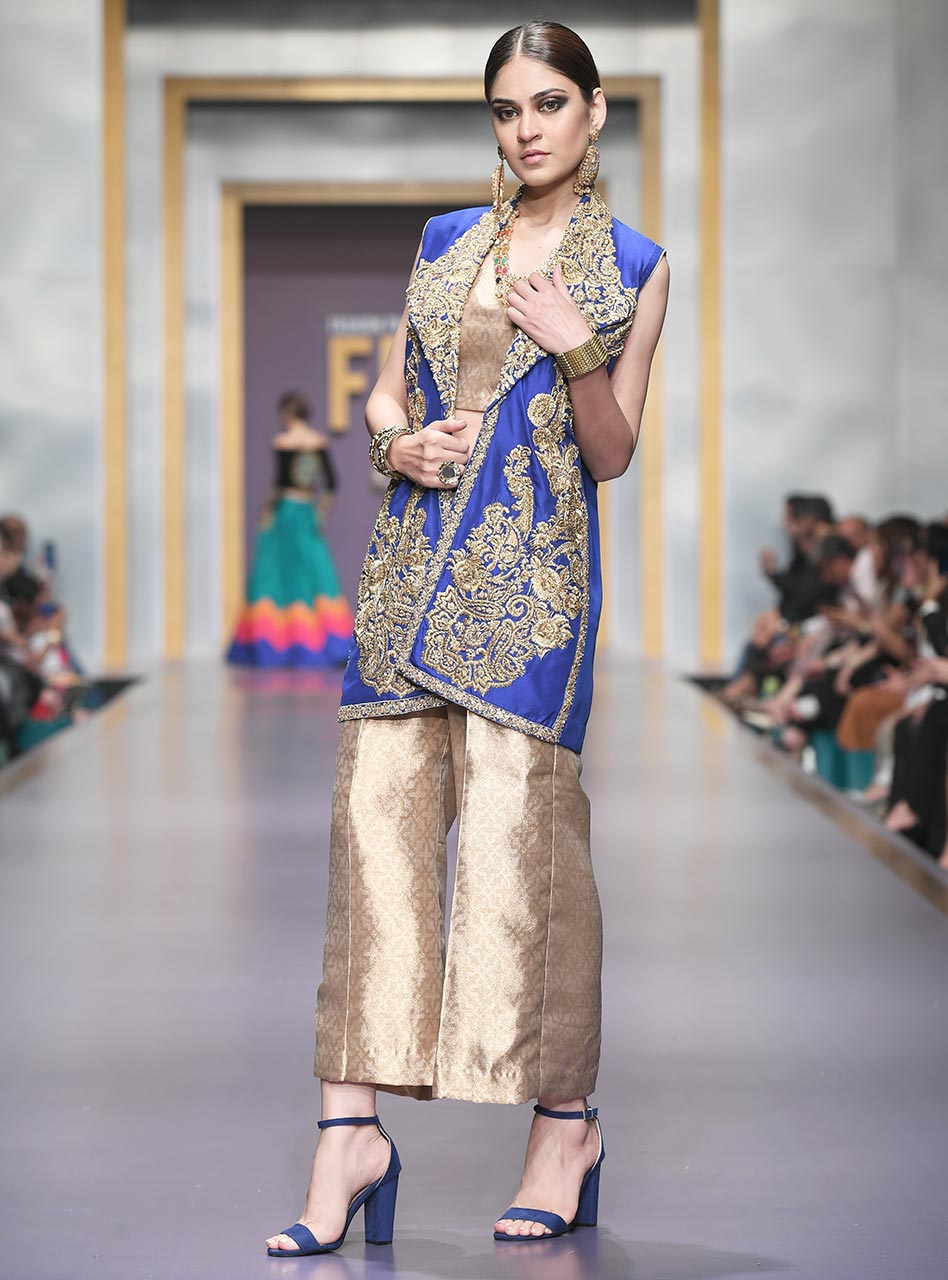 Zainab Chottani | Semi Formals | TEHZEEB by Zainab Chottani - Designer Dress - Type: Ladies Clothes - Available at Libayah - 100% Original