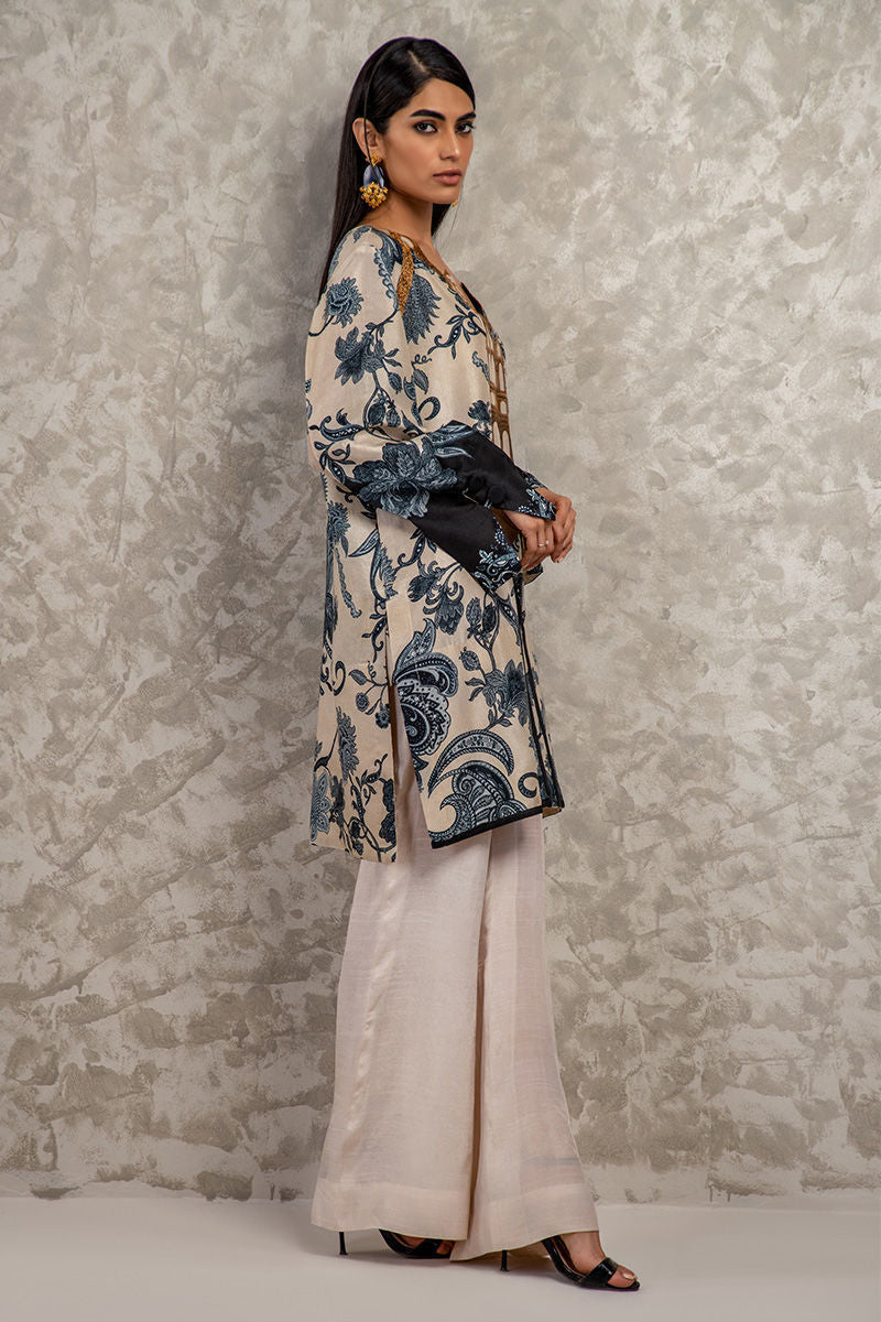 Shamaeel Ansari | Essentials 25 | AM-03 by Shamaeel Ansari - Designer Dress  - Type : Ladies Clothes - Available at Libayah - 100% Original 