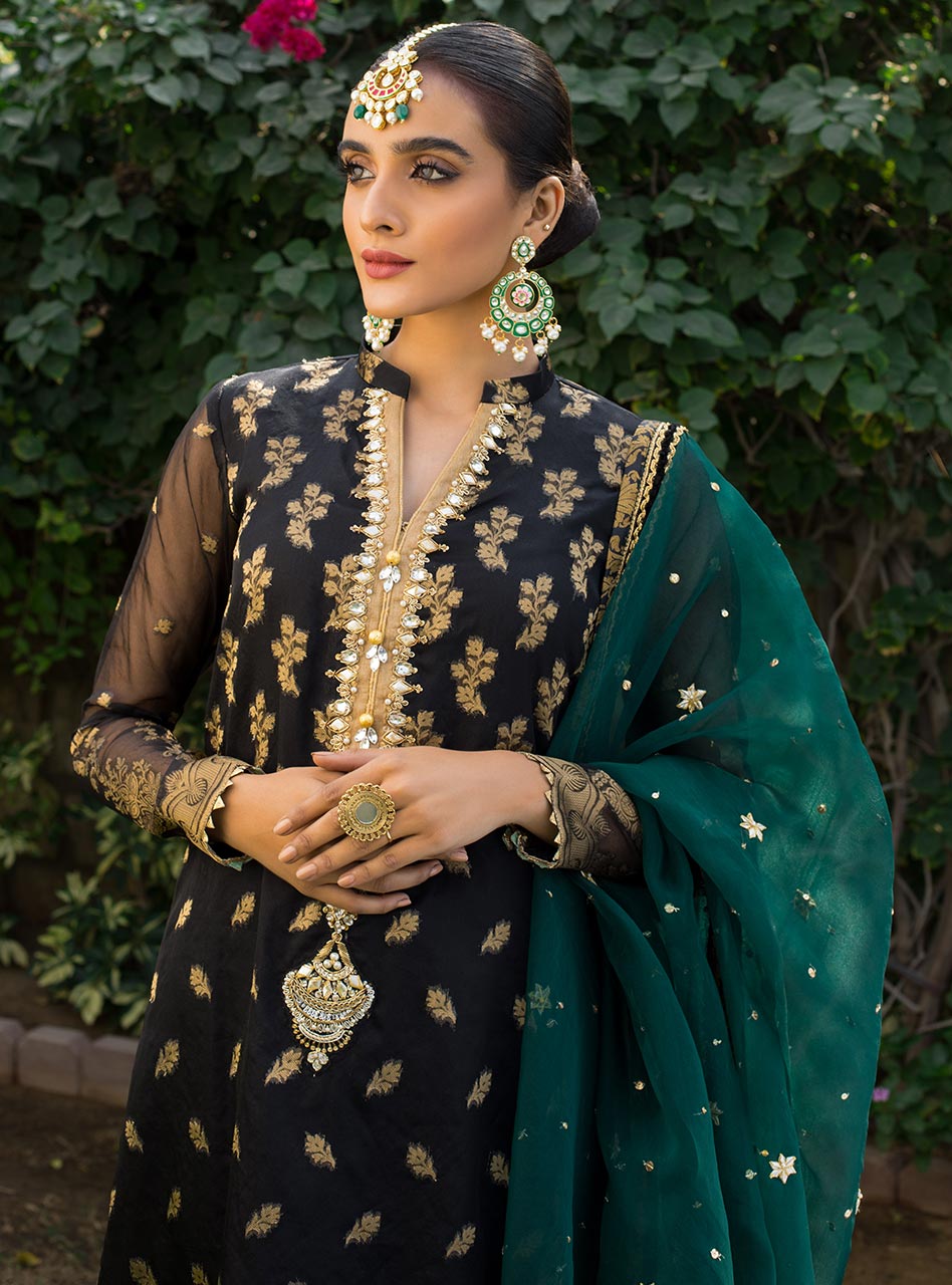 Zainab Chottani | Luxury Pret | INAYAT by Zainab Chottani - Designer Dress - Type: Ladies Clothes - Available at Libayah - 100% Original