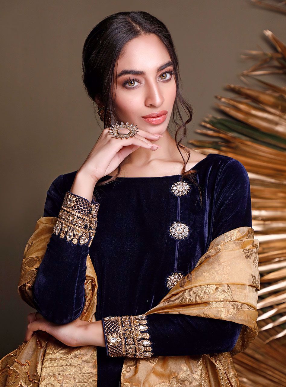 Zainab Chottani | Luxury Pret | MIDNIGHT GEODE by Zainab Chottani - Designer Dress - Type: Ladies Clothes - Available at Libayah - 100% Original