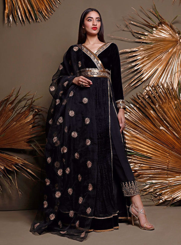 Zainab Chottani | Luxury Pret | EBONY TOPAZ by Zainab Chottani - Designer Dress - Type: Ladies Clothes - Available at Libayah - 100% Original
