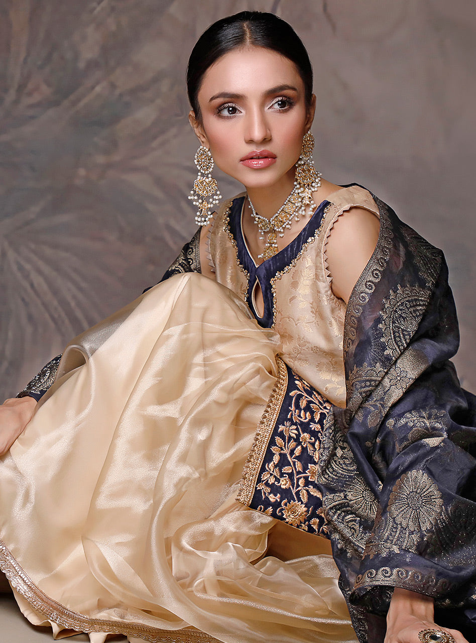 Zainab Chottani | Semi Formals | A BLONDE COAL by Zainab Chottani - Designer Dress - Type: Ladies Clothes - Available at Libayah - 100% Original