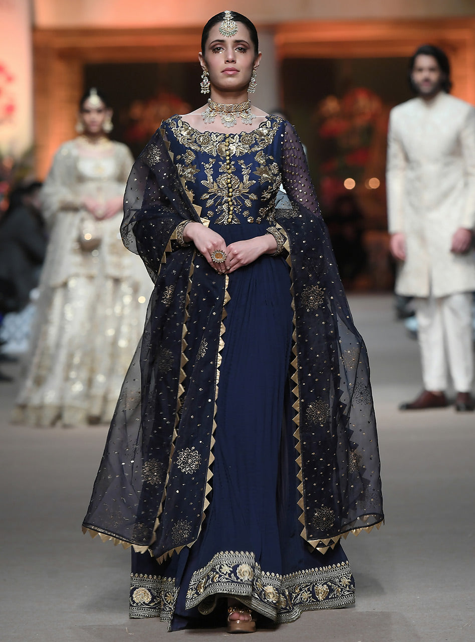 Zainab Chottani | Semi Formals | TASAWUR by Zainab Chottani - Designer Dress - Type: Ladies Clothes - Available at Libayah - 100% Original