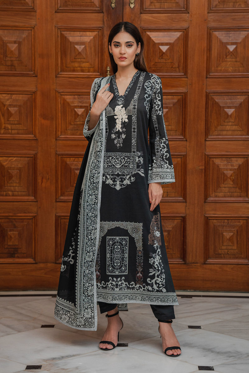 Shamaeel Ansari | Gulrang Lawn | LE-04 by Shamaeel Ansari - Designer Dress  - Type : Ladies Clothes - Available at Libayah - 100% Original 