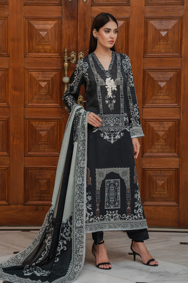 Shamaeel Ansari | Gulrang Lawn | LE-04 by Shamaeel Ansari - Designer Dress  - Type : Ladies Clothes - Available at Libayah - 100% Original 