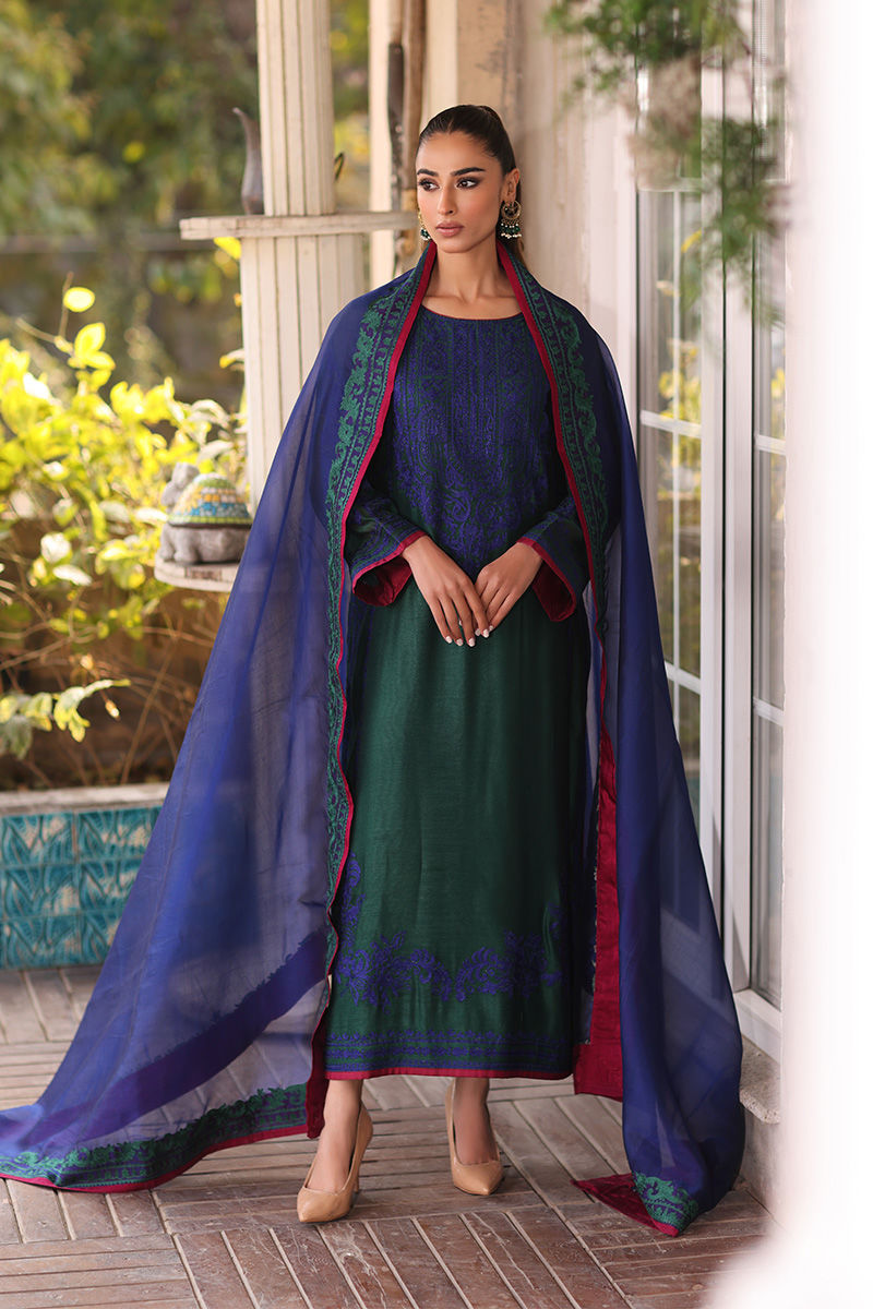 Merle – authentic Pakistani formal dress from the Aisha Imran Luxury Pret collection for women in the UK