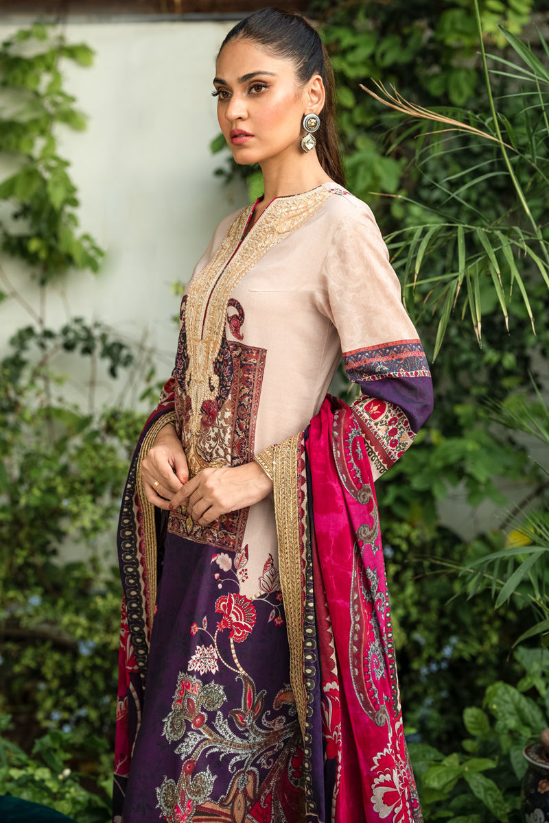 Shamaeel Ansari | Gulrang Lawn | LP-03 by Shamaeel Ansari - Designer Dress  - Type : Ladies Clothes - Available at Libayah - 100% Original 