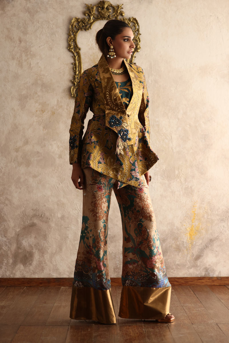 Shamaeel Ansari | Symposium of Queens | EQ-09 by Shamaeel Ansari - Designer Dress - Type: Bridal - Available at Libayah - 100% Original