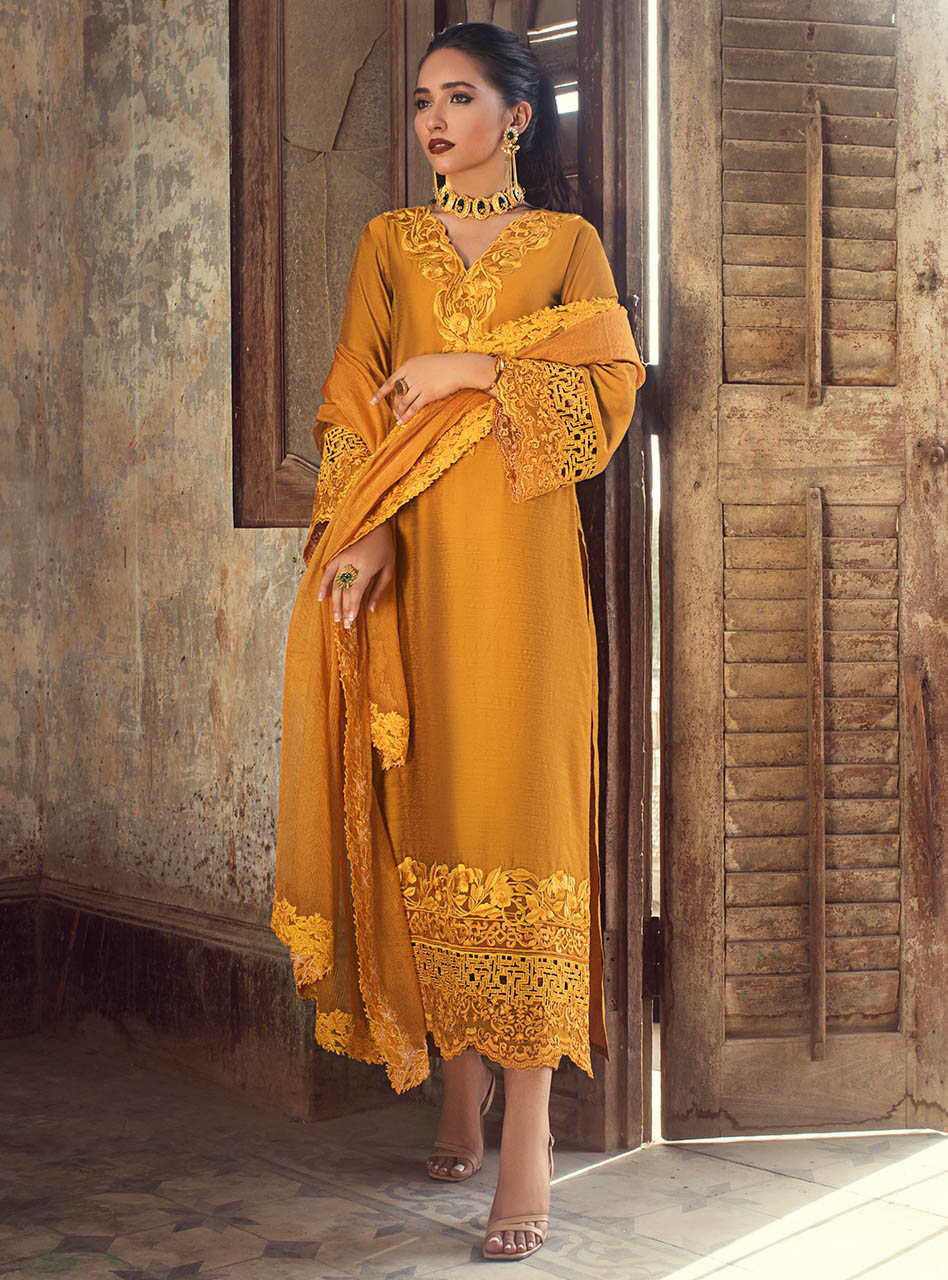 Zainab Chottani | Luxury Pret | MADE OF GOLD by Zainab Chottani - Designer Dress - Type: Ladies Clothes - Available at Libayah - 100% Original