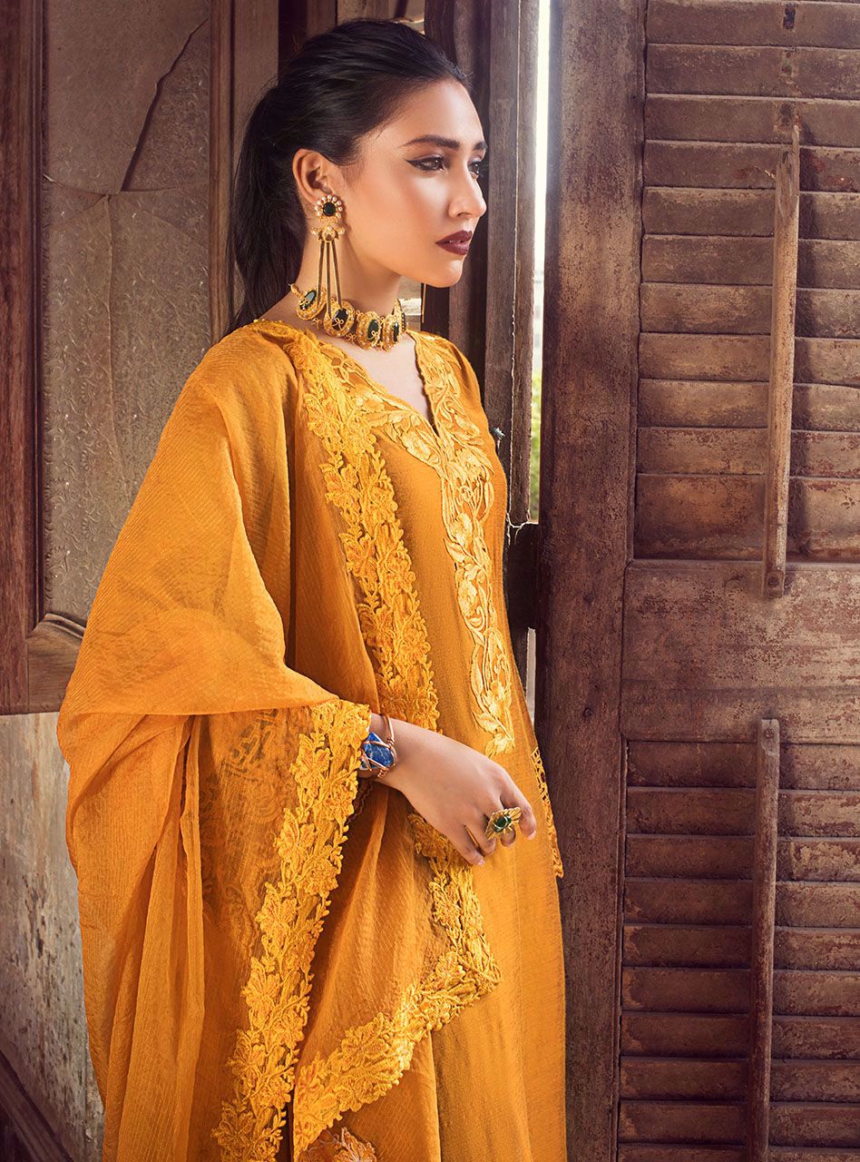 Zainab Chottani | Luxury Pret | MADE OF GOLD by Zainab Chottani - Designer Dress - Type: Ladies Clothes - Available at Libayah - 100% Original
