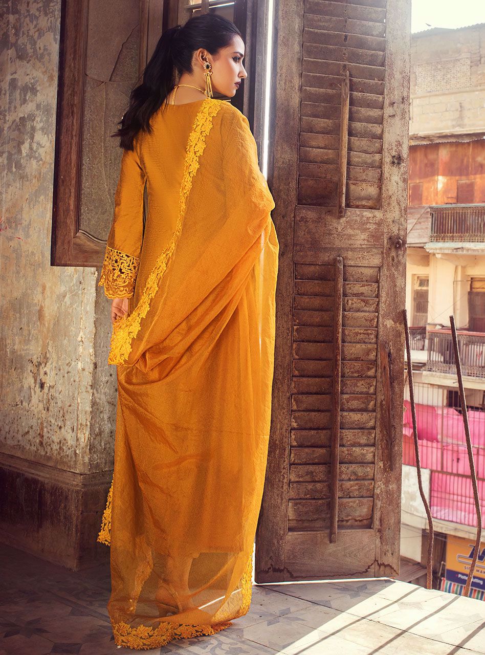 Zainab Chottani | Luxury Pret | MADE OF GOLD by Zainab Chottani - Designer Dress - Type: Ladies Clothes - Available at Libayah - 100% Original