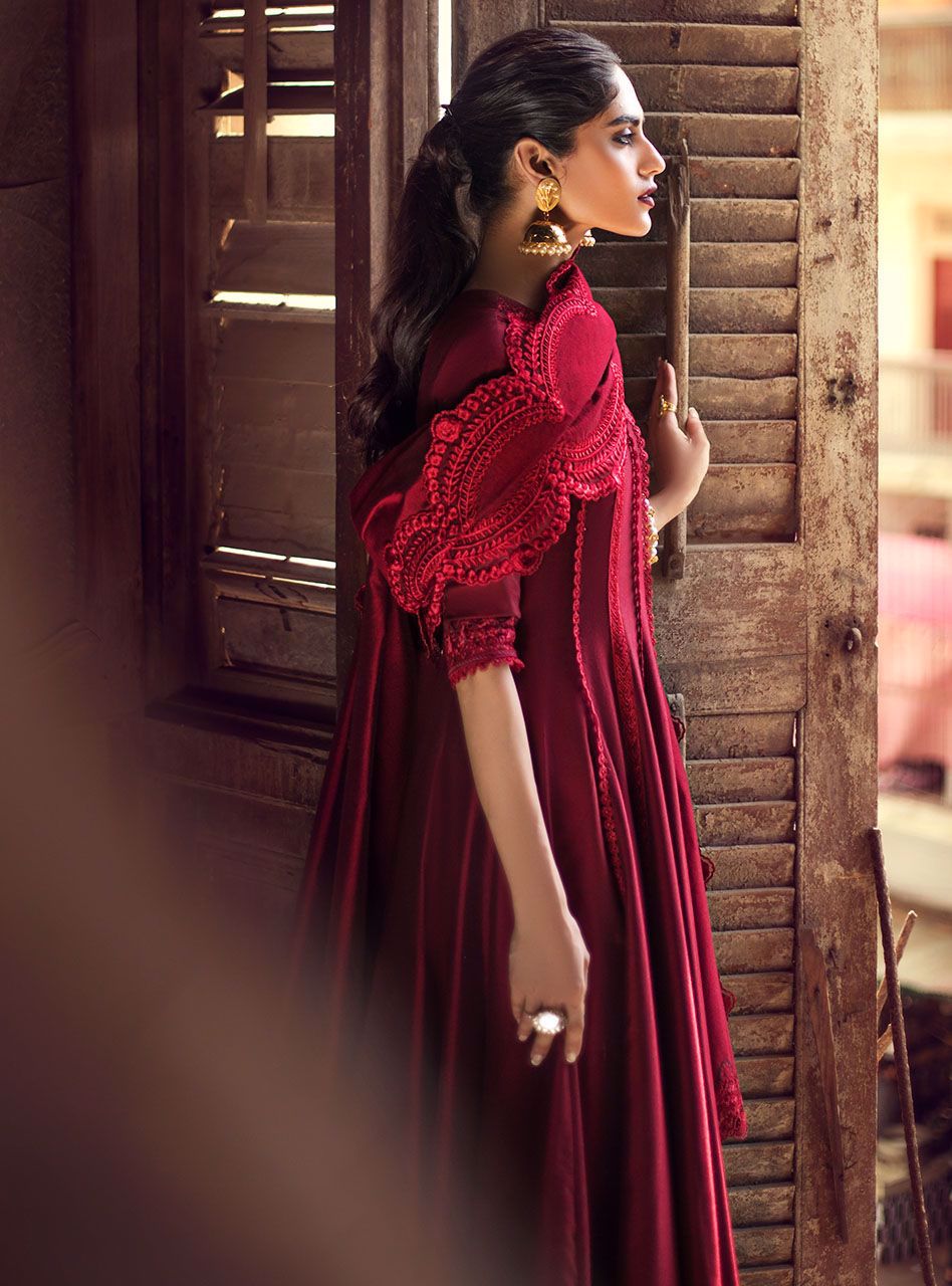 Zainab Chottani | Luxury Pret | BLOOMING ROSE by Zainab Chottani - Designer Dress - Type: Ladies Clothes - Available at Libayah - 100% Original