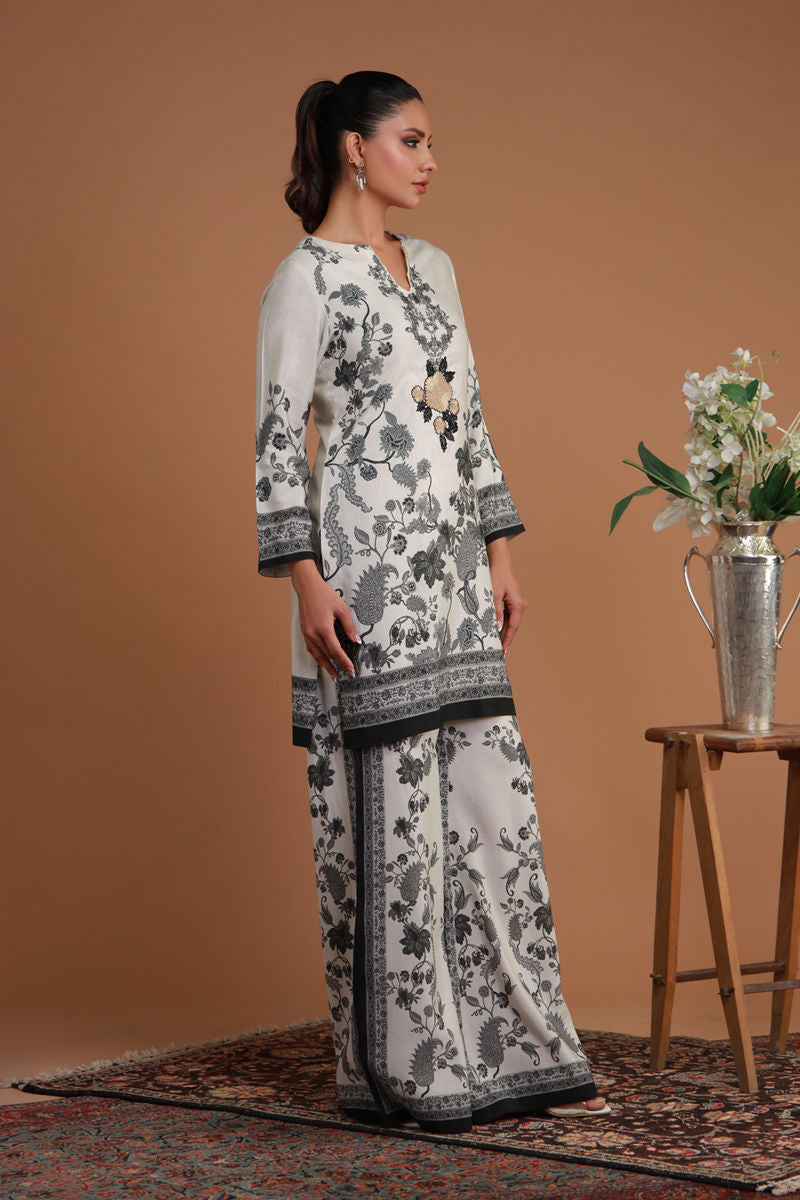 Shamaeel Ansari | Ramadan Edit 25 | RF-07 by Shamaeel Ansari - Designer Dress - Type: Ladies Clothes - Available at Libayah - 100% Original