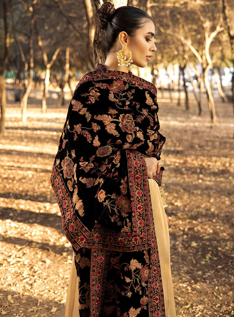 Zainab Chottani | Luxury Pret | MEHMAL-BLACK by Zainab Chottani - Designer Dress - Type: Ladies Clothes - Available at Libayah - 100% Original