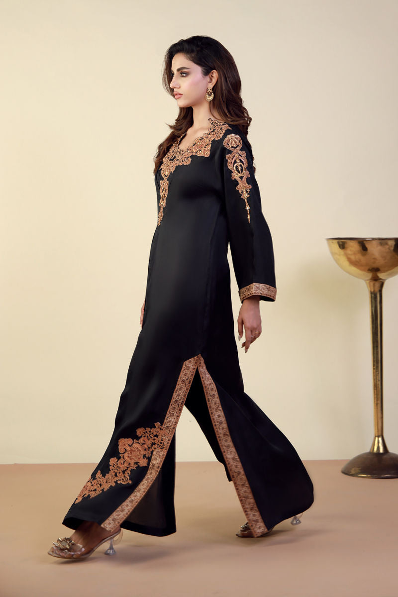 Shamaeel Ansari | Festive Edit | EE-01 by Shamaeel Ansari - Designer Dress  - Type : Ladies Clothes - Available at Libayah - 100% Original 