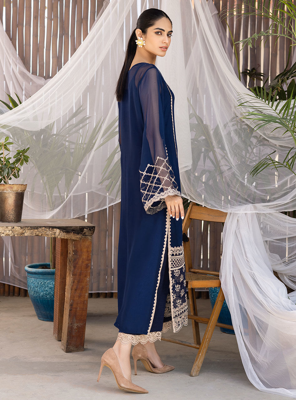Zainab Chottani | Luxury Pret | MIDNIGHT GLORY by Zainab Chottani - Designer Dress - Type: Ladies Clothes - Available at Libayah - 100% Original