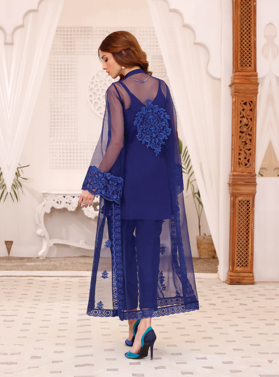 Zainab Chottani | Luxury Pret | PACIFIC GLOW by Zainab Chottani - Designer Dress - Type: Ladies Clothes - Available at Libayah - 100% Original