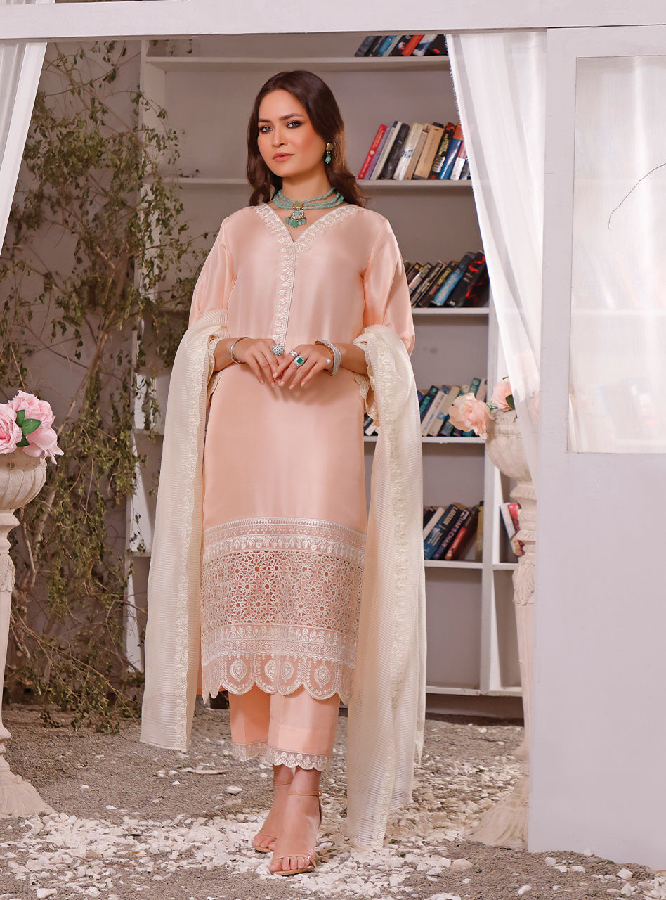 Zainab Chottani | Luxury Pret | PEACH SERENITY by Zainab Chottani - Designer Dress - Type: Ladies Clothes - Available at Libayah - 100% Original
