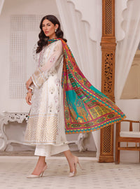 Zainab Chottani | Luxury Pret | MELODIC HUE by Zainab Chottani - Designer Dress - Type: Ladies Clothes - Available at Libayah - 100% Original
