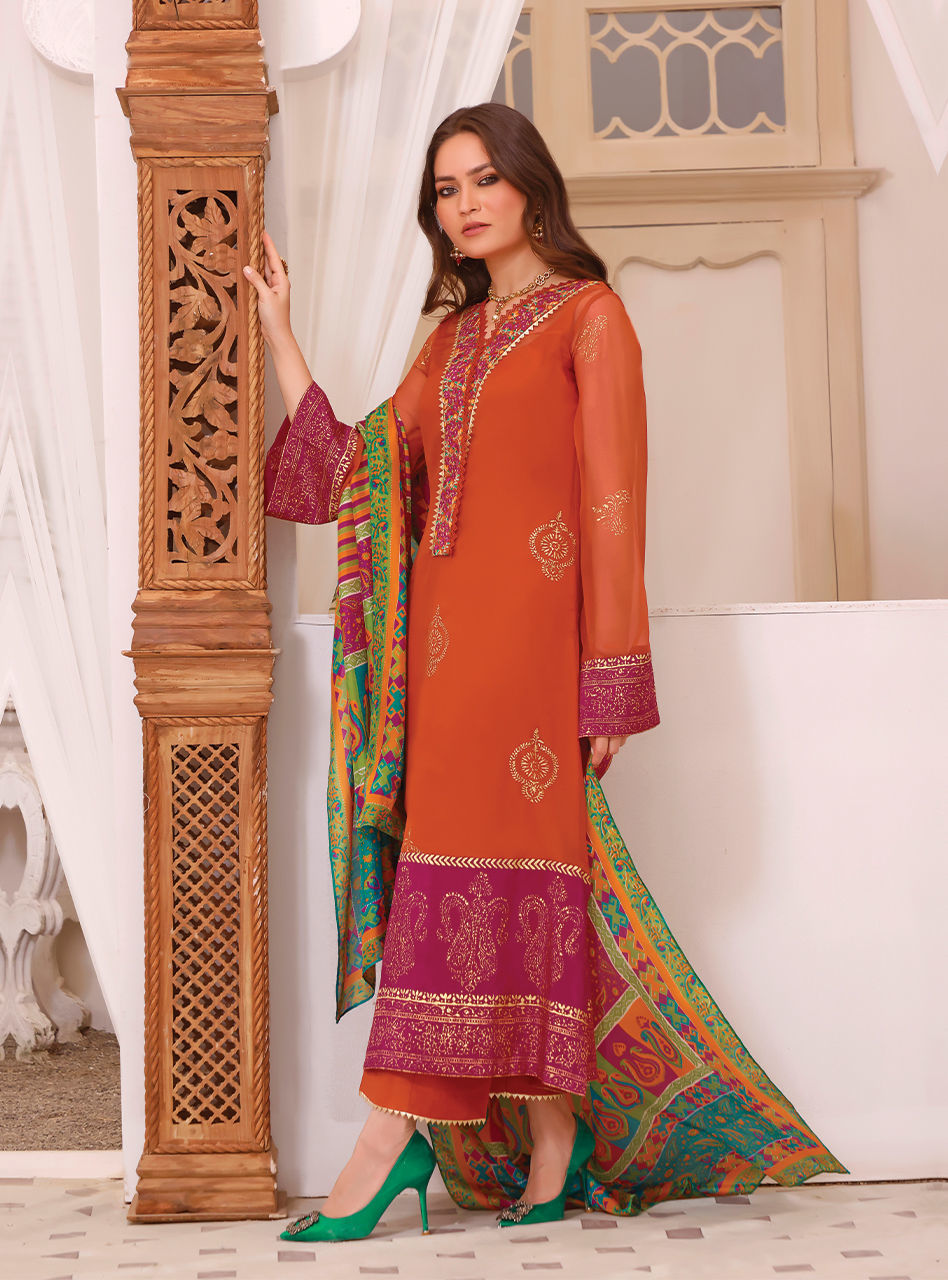 Zainab Chottani | Luxury Pret | FIESTA ROUGE by Zainab Chottani - Designer Dress - Type: Ladies Clothes - Available at Libayah - 100% Original