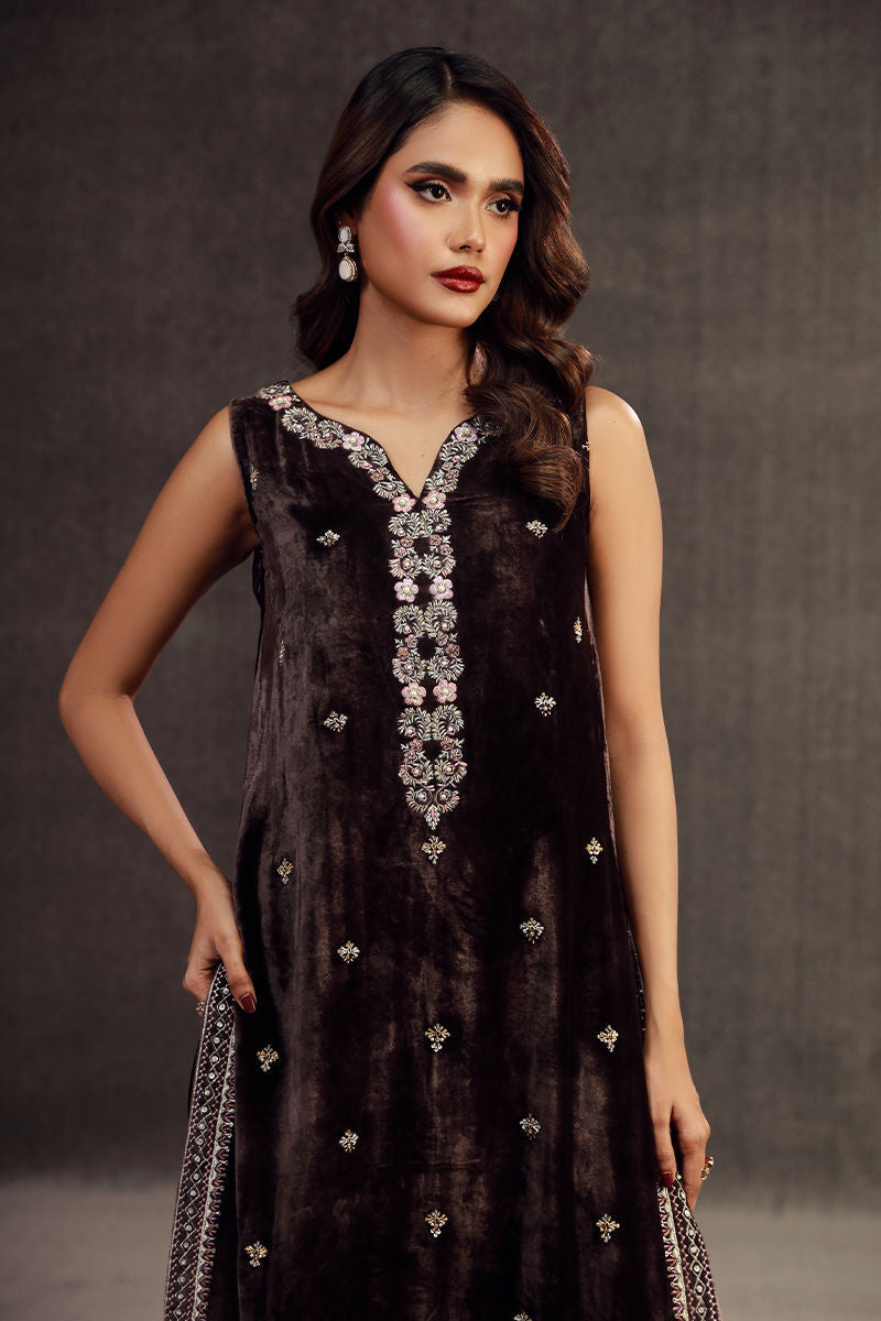 Fatima Khan | Anan Velvet Edit | Ilham by Fatima Khan - Designer Dress - Type: Ladies Clothes - Available at Libayah - 100% Original