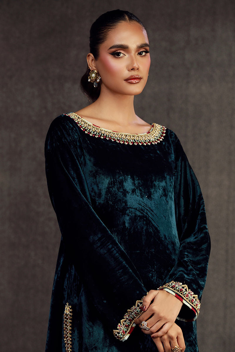 Fatima Khan | Anan Velvet Edit | Mirwa by Fatima Khan - Designer Dress - Type: Ladies Clothes - Available at Libayah - 100% Original