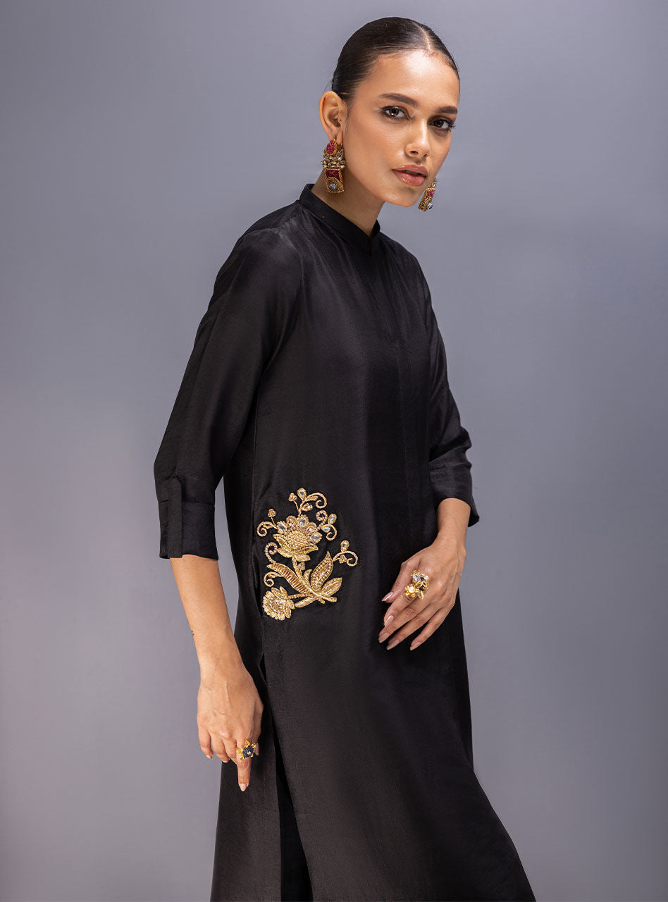 Zainab Chottani | Luxury Pret | EBONY FROST by Zainab Chottani - Designer Dress - Type: Ladies Clothes - Available at Libayah - 100% Original