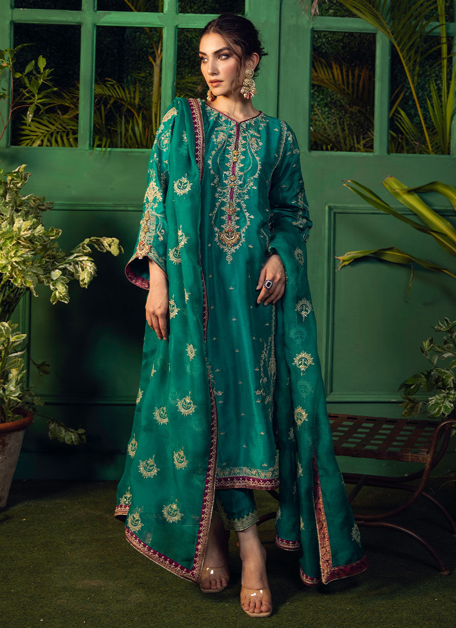 Farah Talib Aziz | Designer Picks 24 | NEEMA DEEP EMERALD EMBELLISHED KURTA WITH DUPATTA by Farah Talib Aziz - Designer Dress - Type: Ladies Clothes - Available at Libayah - 100% Original