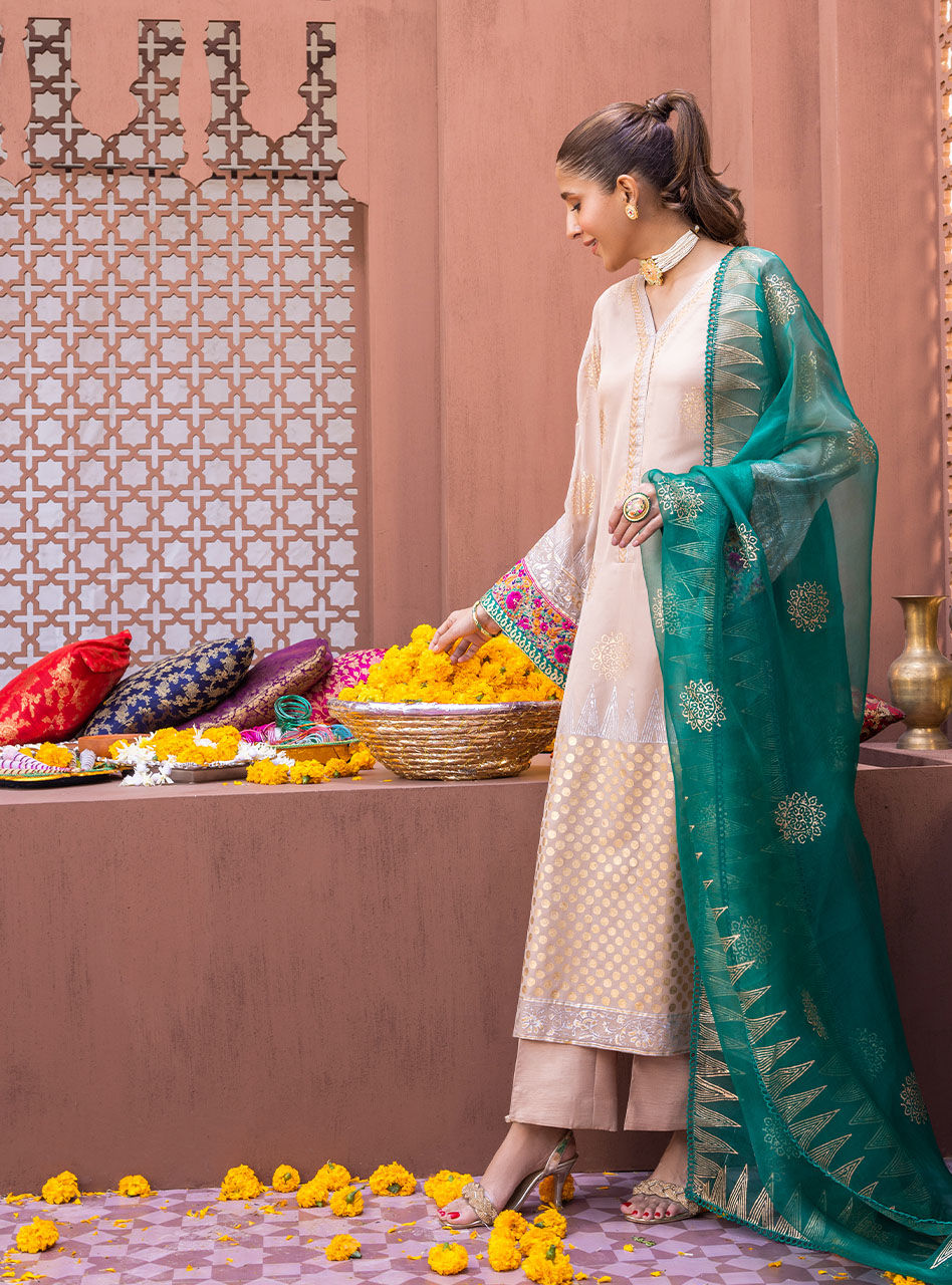 Zainab Chottani | Luxury Pret | ZHALEY by Zainab Chottani - Designer Dress - Type: Ladies Clothes - Available at Libayah - 100% Original