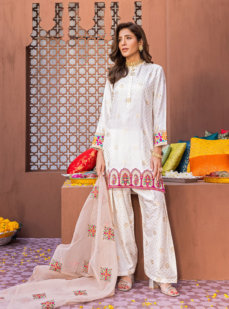 Zainab Chottani | Luxury Pret | PARISA by Zainab Chottani - Designer Dress - Type: Ladies Clothes - Available at Libayah - 100% Original