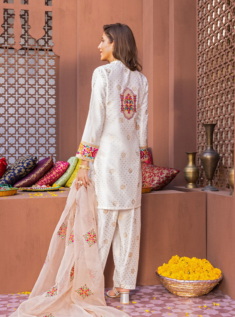 Zainab Chottani | Luxury Pret | PARISA by Zainab Chottani - Designer Dress - Type: Ladies Clothes - Available at Libayah - 100% Original