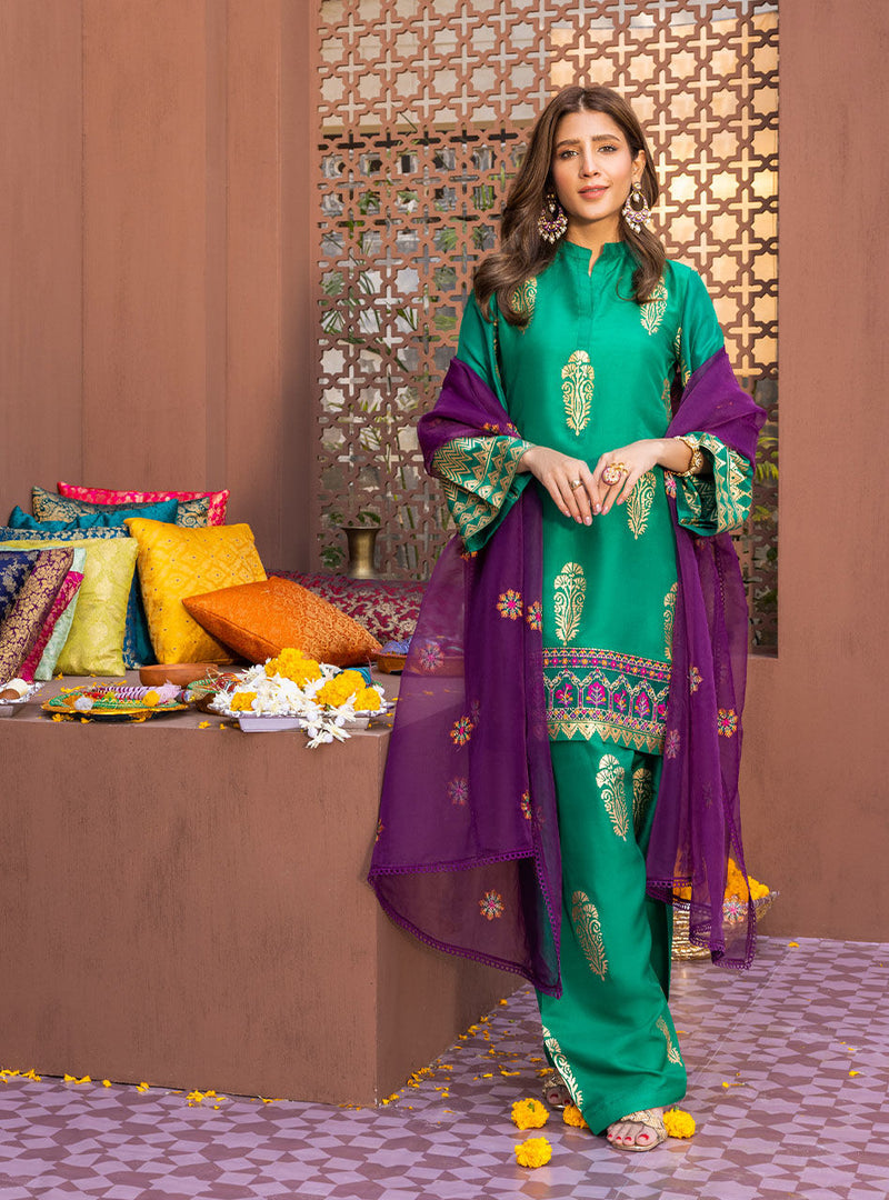 Zainab Chottani | Luxury Pret | GULNAAR by Zainab Chottani - Designer Dress - Type: Ladies Clothes - Available at Libayah - 100% Original