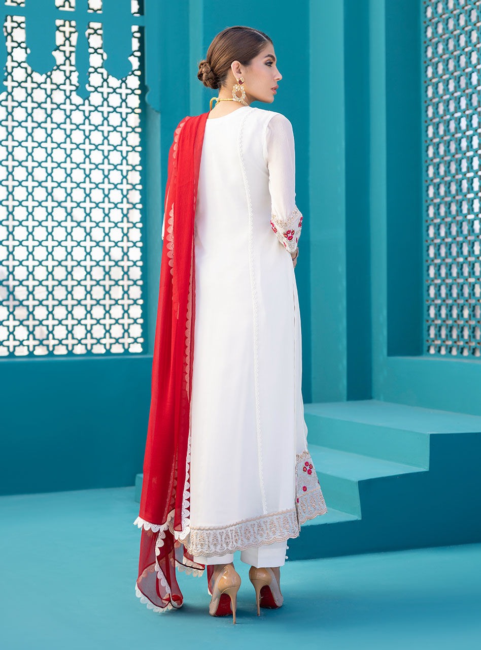 Zainab Chottani | Luxury Pret | WHITE GLORY by Zainab Chottani - Designer Dress - Type: Ladies Clothes - Available at Libayah - 100% Original