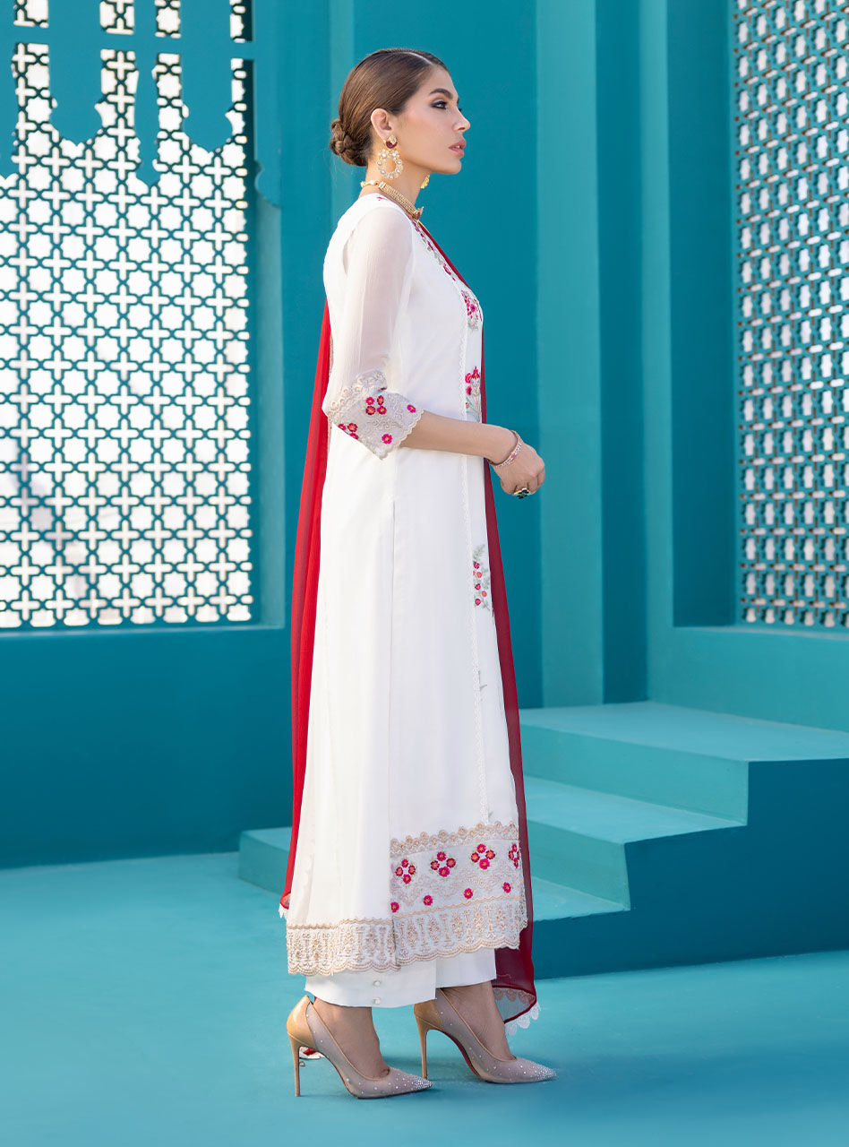 Zainab Chottani | Luxury Pret | WHITE GLORY by Zainab Chottani - Designer Dress - Type: Ladies Clothes - Available at Libayah - 100% Original