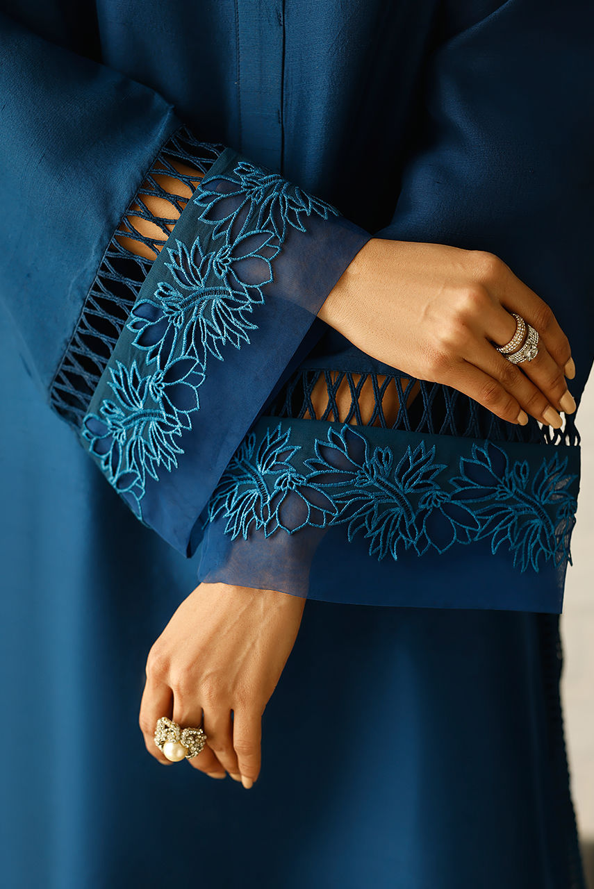 Deepak Perwani | Lilah Silk Edit 24 | KUT282 by Deepak Perwani - Designer Dress - Type: Ladies Clothes - Available at Libayah - 100% Original