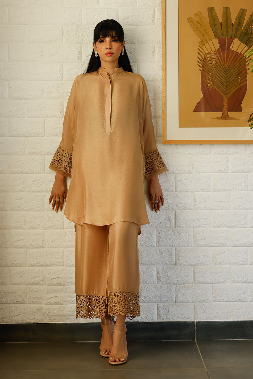 Deepak Perwani | Lilah Silk Edit 24 | KUT276 by Deepak Perwani - Designer Dress - Type: Ladies Clothes - Available at Libayah - 100% Original