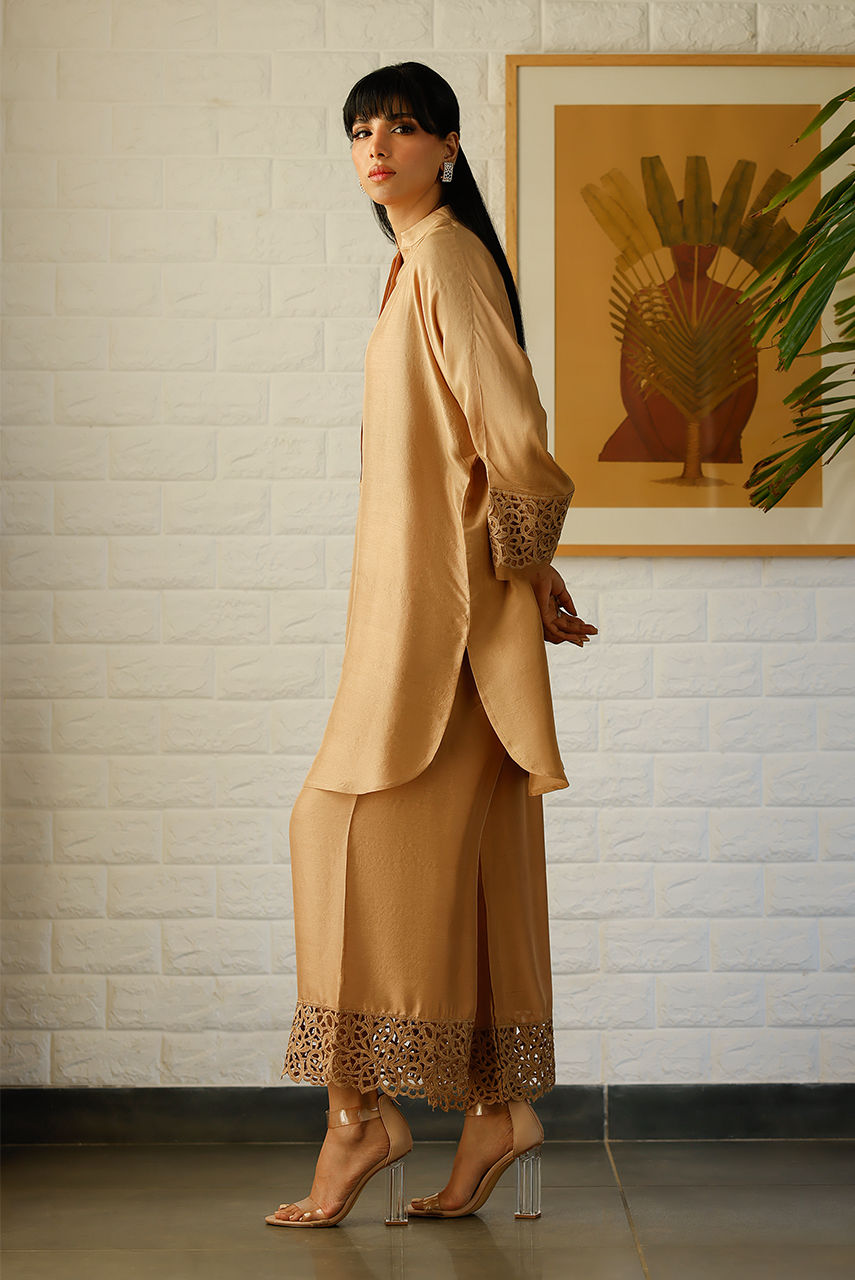 Deepak Perwani | Lilah Silk Edit 24 | KUT276 by Deepak Perwani - Designer Dress - Type: Ladies Clothes - Available at Libayah - 100% Original