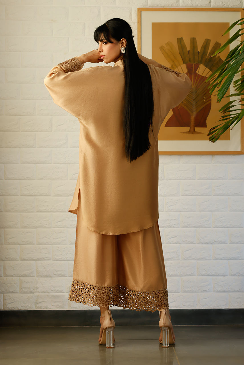 Deepak Perwani | Lilah Silk Edit 24 | KUT276 by Deepak Perwani - Designer Dress - Type: Ladies Clothes - Available at Libayah - 100% Original