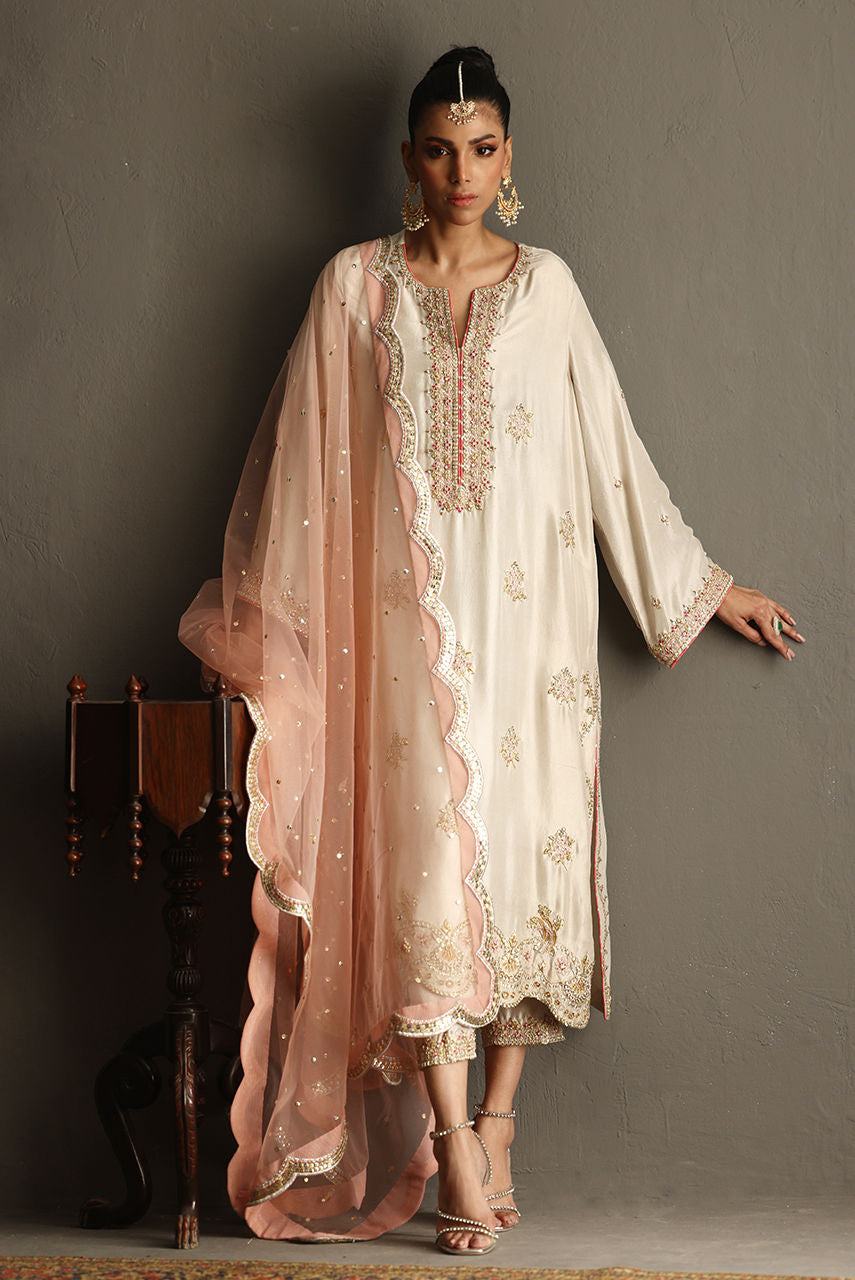 Deepak Perwani | Aila Festive 2024 | Ktd4113 by Deepak Perwani - Designer Dress - Type: Formal - Available at Libayah - 100% Original