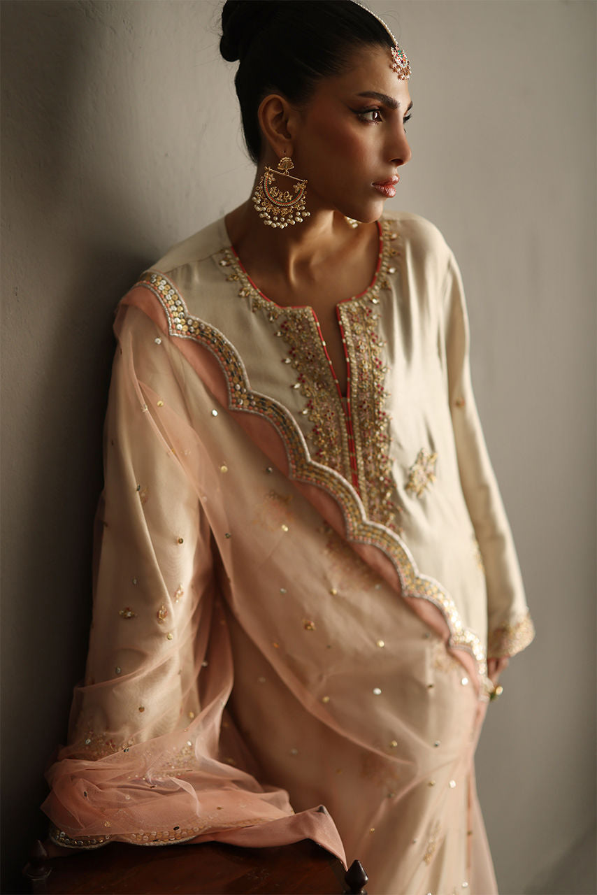 Deepak Perwani | Aila Festive 2024 | Ktd4113 by Deepak Perwani - Designer Dress - Type: Formal - Available at Libayah - 100% Original