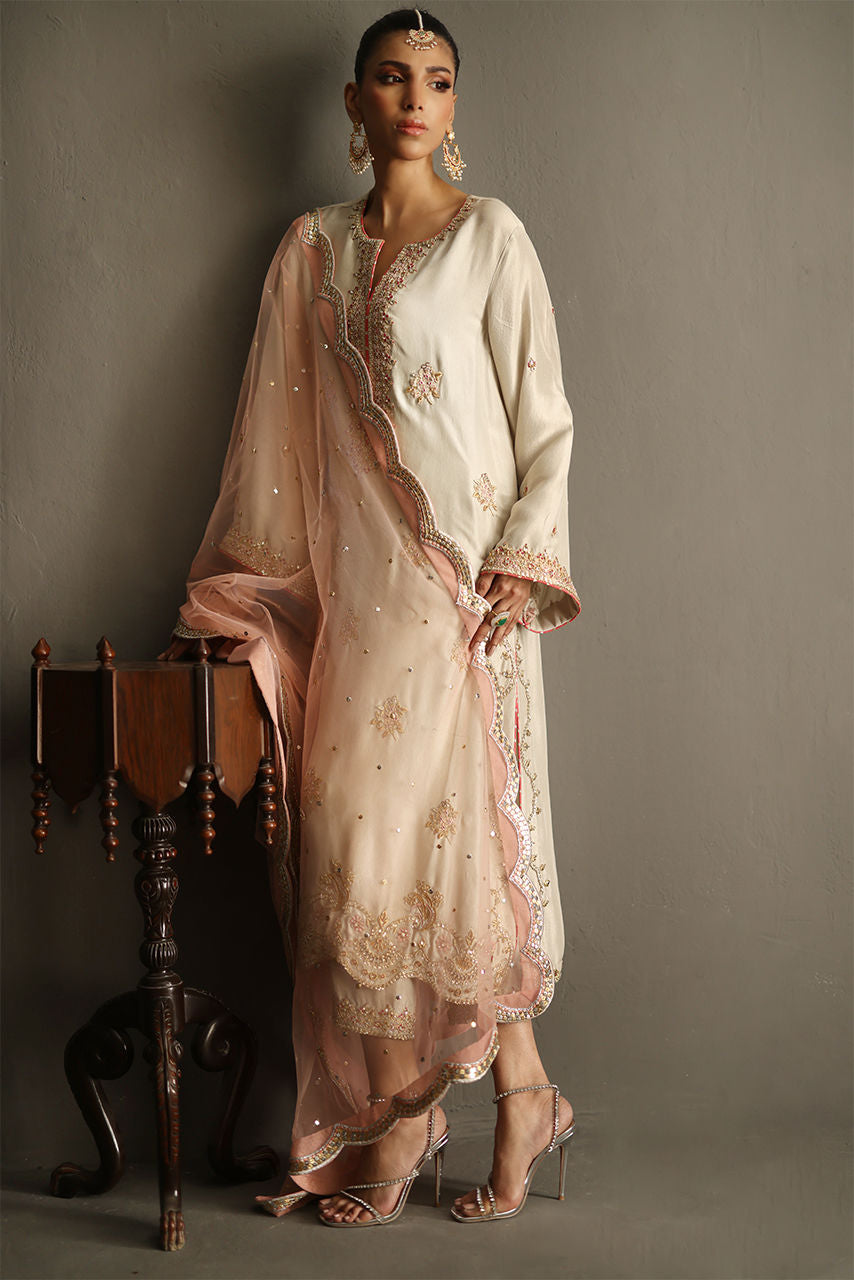 Deepak Perwani | Aila Festive 2024 | Ktd4113 by Deepak Perwani - Designer Dress - Type: Formal - Available at Libayah - 100% Original