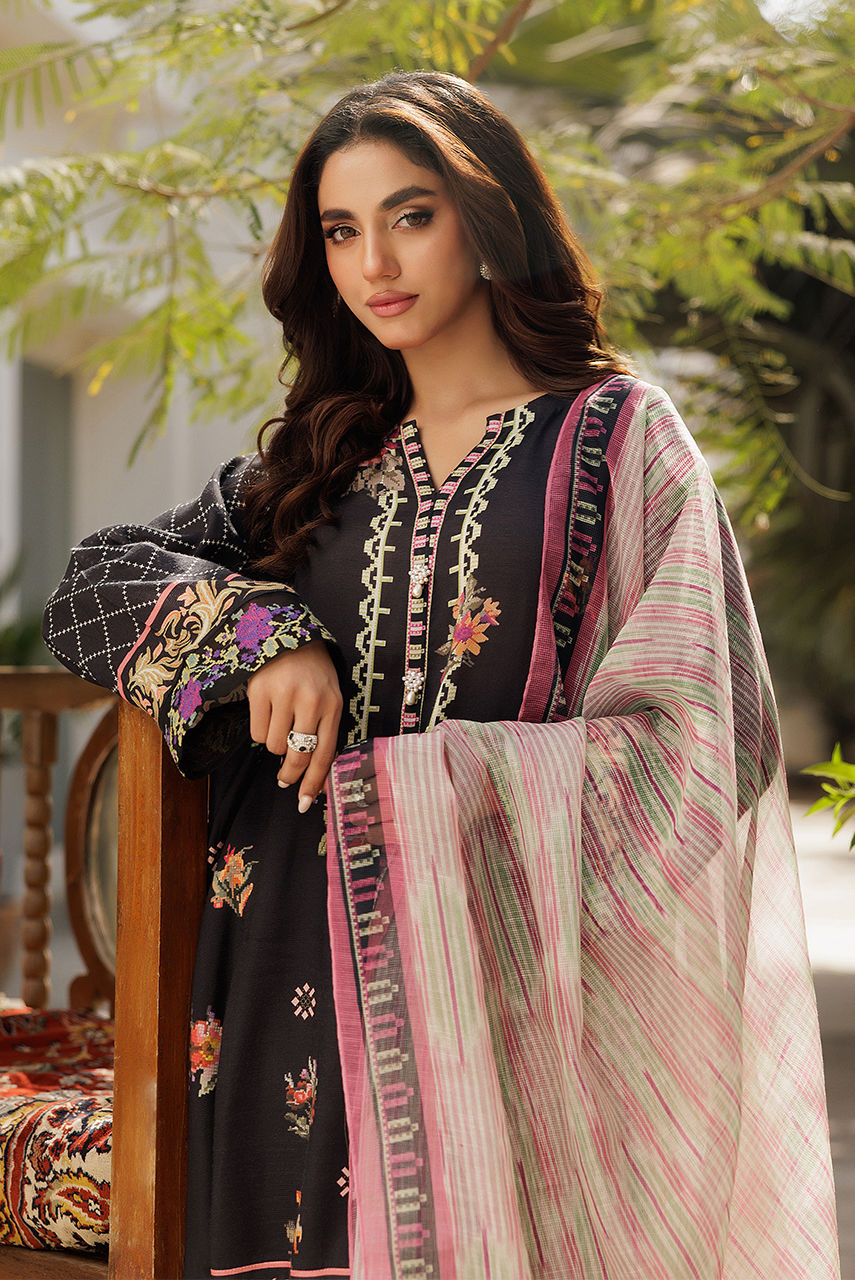 Deepak Perwani | Eid 25 | Ktd4125 by Deepak Perwani - Designer Dress - Type: Ladies Clothes - Available at Libayah - 100% Original