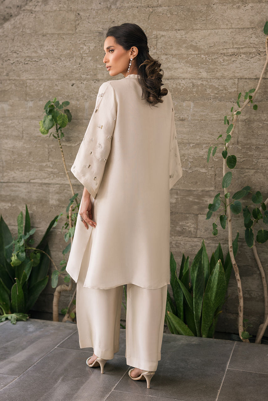 Deepak Perwani | Eid Edit 25 | Kut321 by Deepak Perwani - Designer Dress - Type: Ladies Clothes - Available at Libayah - 100% Original